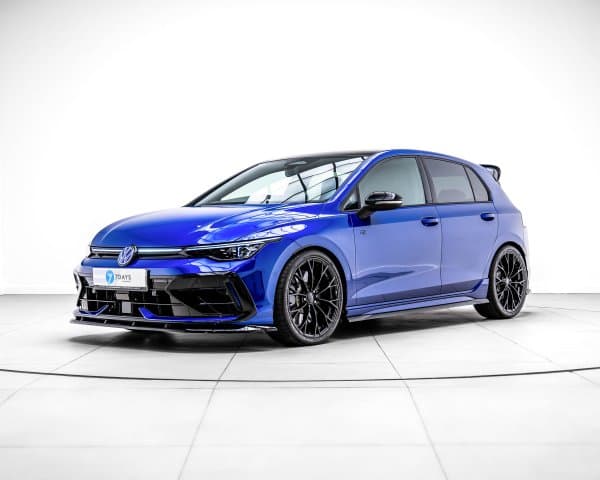 Win This Mk8.5 Volkswagen Golf R Black Edition + £2,000 Cash!
